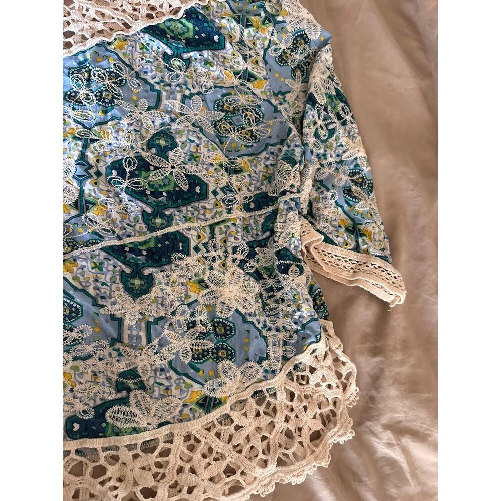 Bohemian Crochet Lace Trim Floral Top Embroidered V-Neck 3/4 Sleeve Blouse - Picture 4 of 8